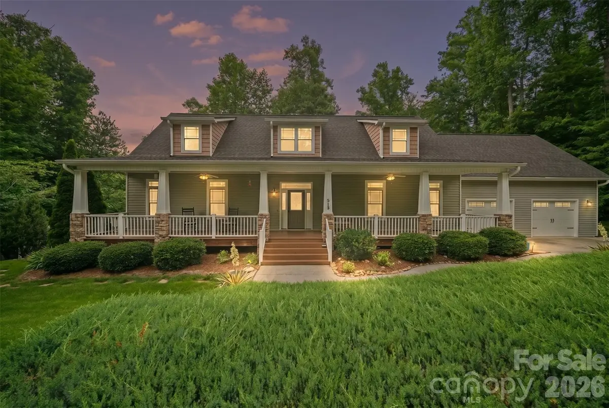 813 Beech Tree Place, Hendersonville, NC 28792 - #1