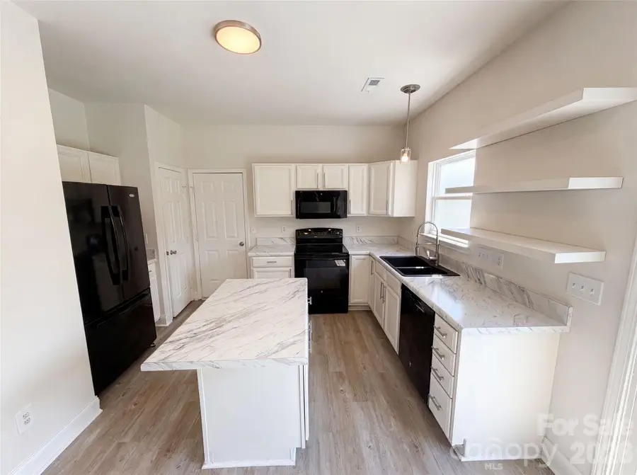 11805 Guildhall Lane, Charlotte, NC 28213 - #2