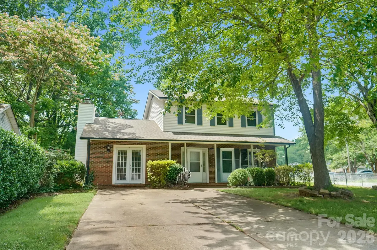 900 Highland Mist Lane, Charlotte, NC 28215 - #1