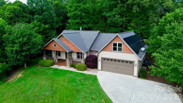 25 Willow Branch Lane, Weaverville, NC 28787