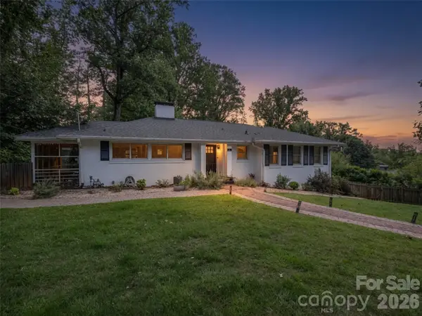 2 Bevlyn Drive, Asheville, NC 28803