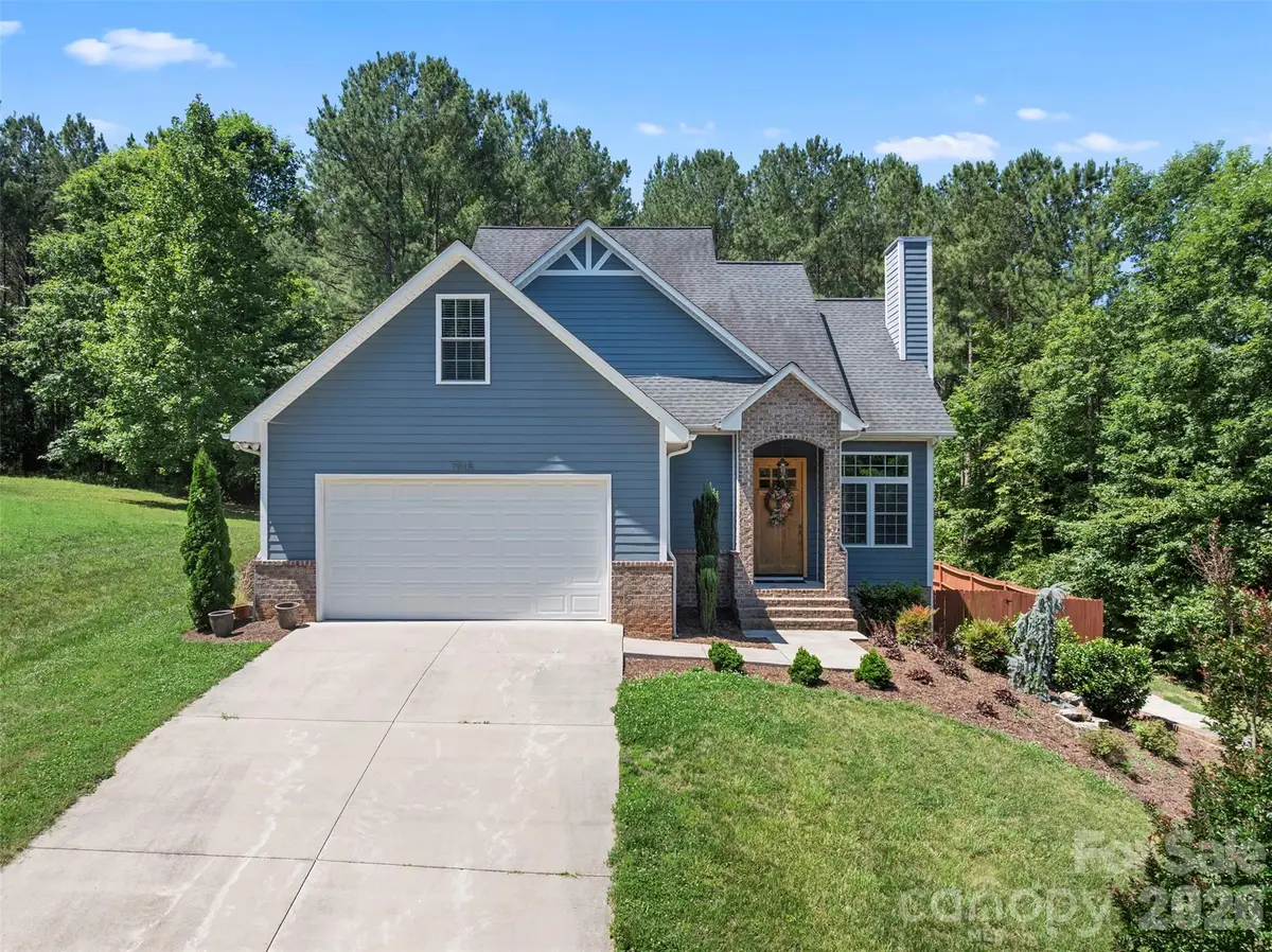 7015 Waterfront Place, Granite Falls, NC 28630 - #1