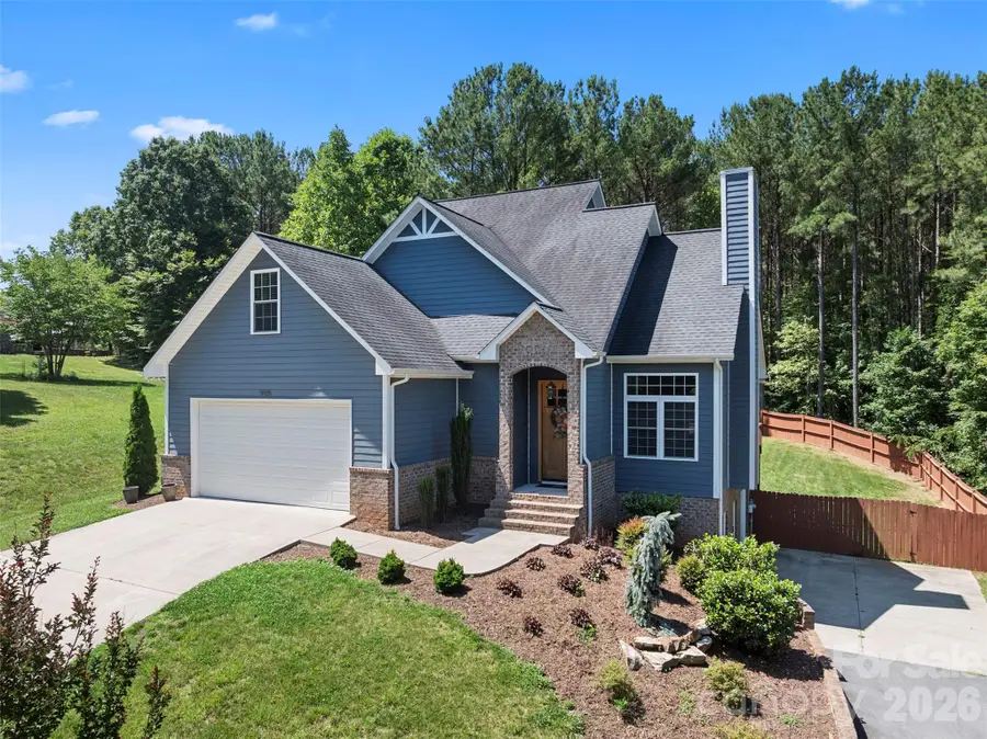 7015 Waterfront Place, Granite Falls, NC 28630 - #2