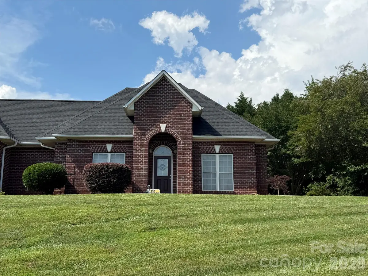 892 Trial Place, Newton, NC 28658 - #1