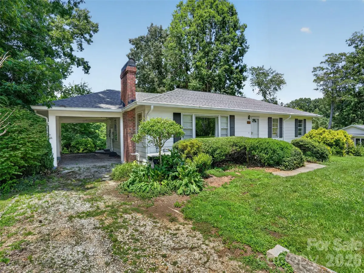 3112 Wesley Way, Hendersonville, NC 28792 - #1