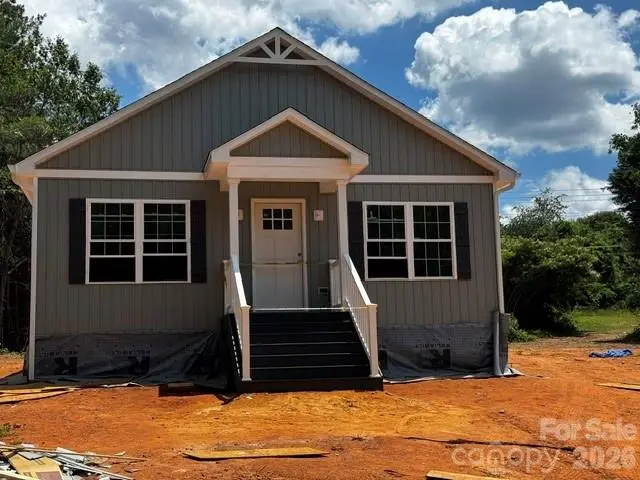 405 Falls Avenue, Granite Falls, NC 28630 - #1