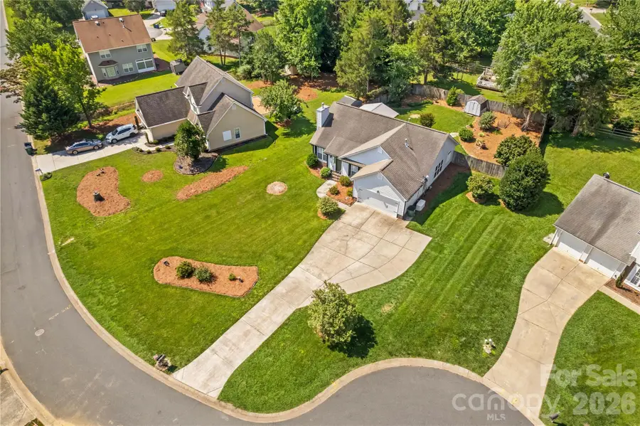 4425 Derbyshire Lane, Matthews, NC 28104 - #3