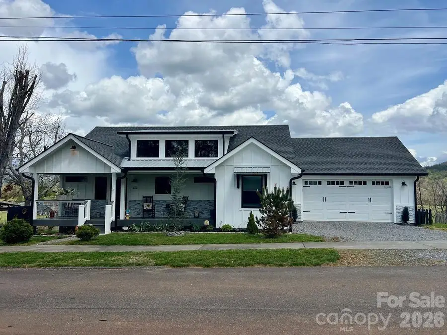 101 Mill Street, Hayesville, NC 28904 - #2