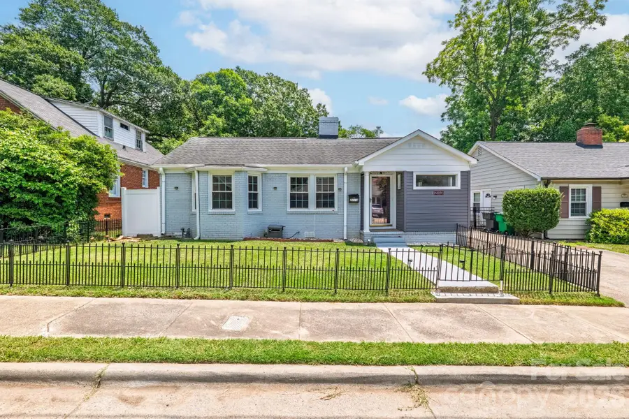 2113 Scott Avenue, Charlotte, NC 28203 - #2