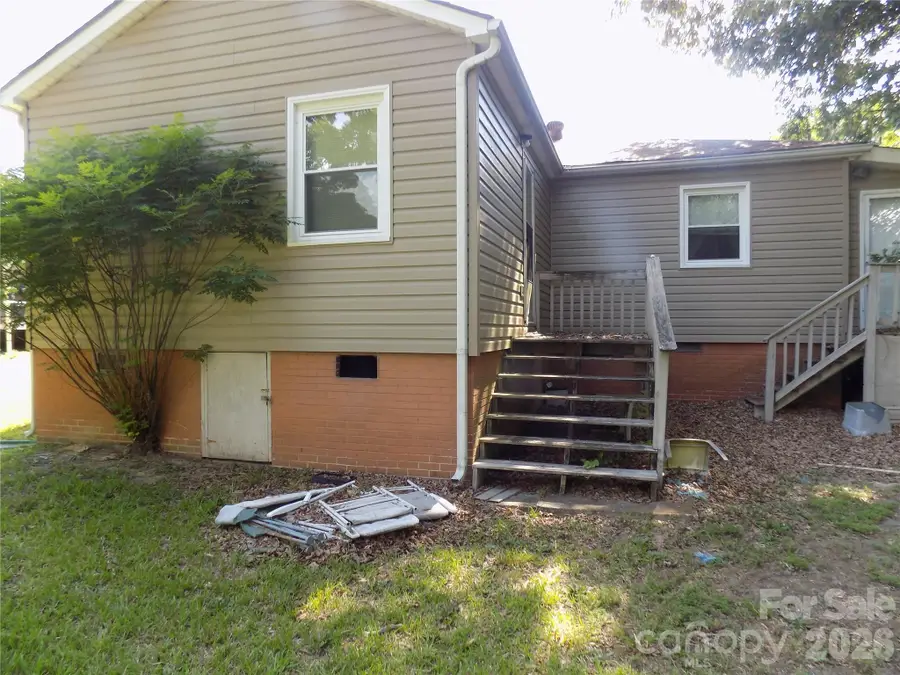 308 S Vine Street, Gastonia, NC 28052 - #2