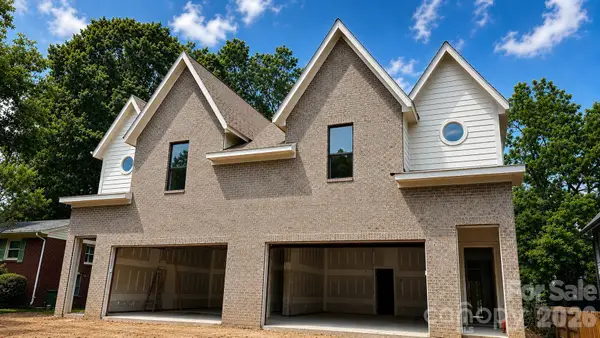 2621 Springway Drive, Charlotte, NC 28205