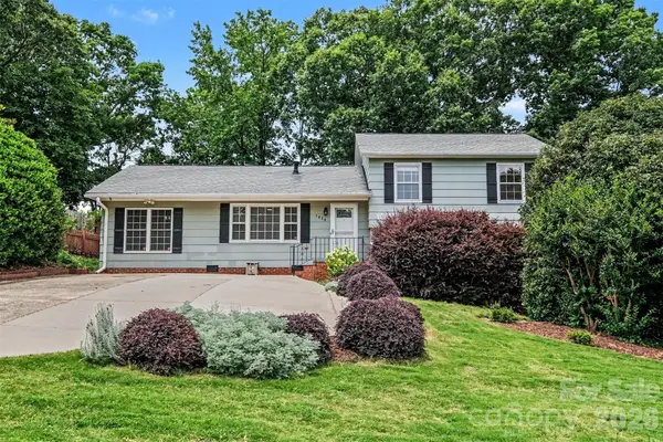 1030 Mclaughlin Drive, Charlotte, NC 28212