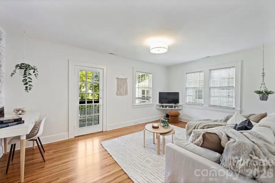 118 N Laurel Avenue, Charlotte, NC 28207 - #3