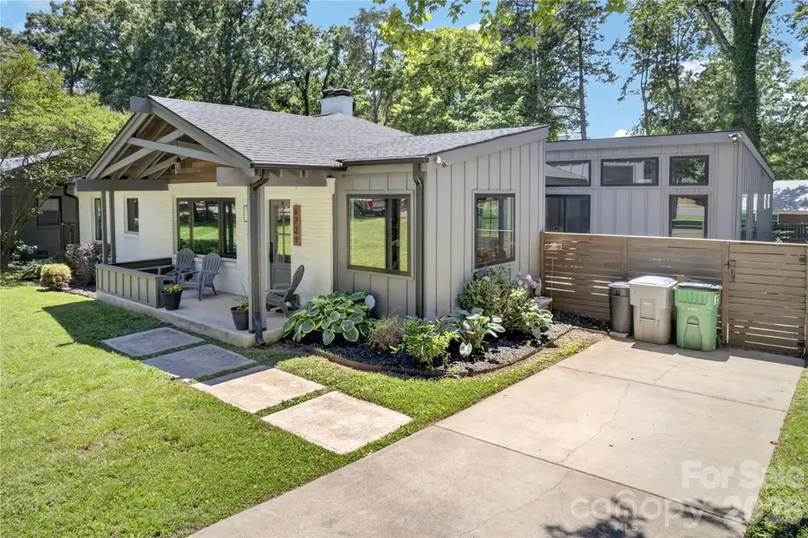 1721 Merry Oaks Road, Charlotte, NC 28205 - #2