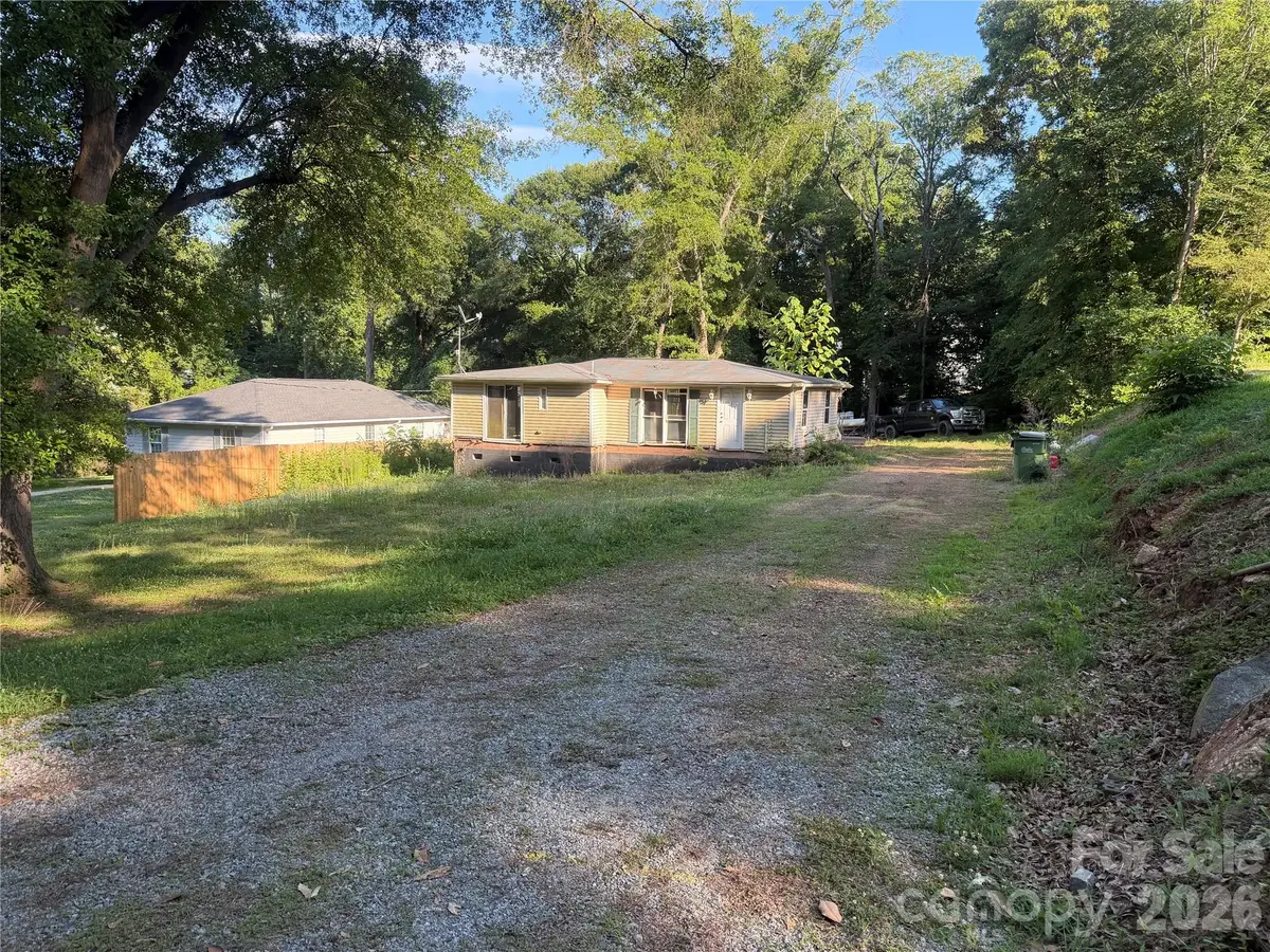 207 Mauney Street, Mount Holly, NC 28120 - #1