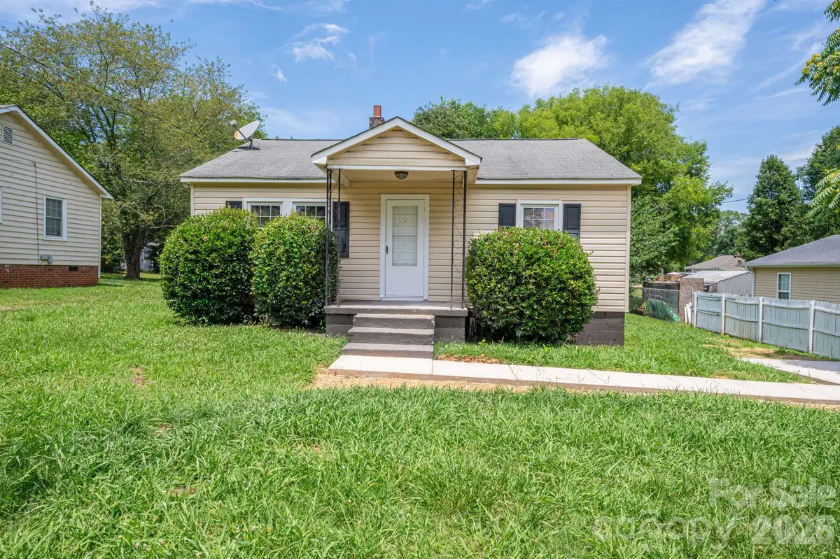 913 Edgemont Avenue, Belmont, NC 28012 - #1