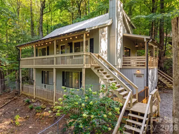 105 Shirley Drive, Maggie Valley, NC 28751