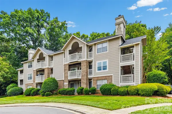 5013 Sharon Road #L, Charlotte, NC 28210