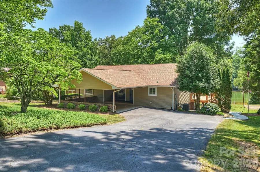113 Skippers Cove Lane, Troutman, NC 28166 - #2