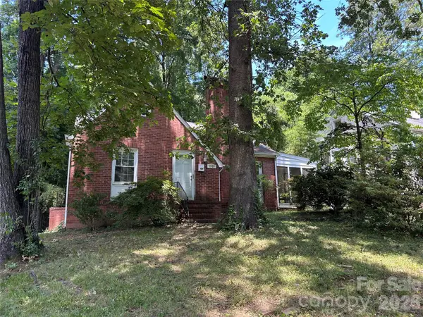 1920 Wood Dale Terrace, Charlotte, NC 28203