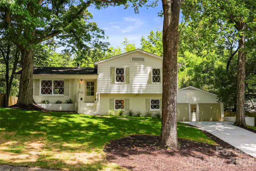 7008 Brynhurst Drive, Charlotte, NC 28210 - #2