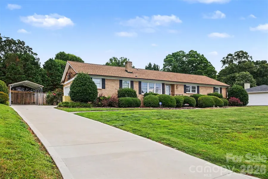 114 Carderock Court, Charlotte, NC 28214 - #2