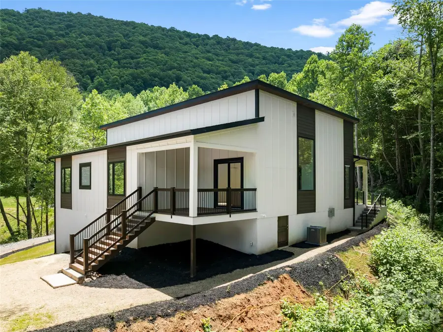 23 Early Spring Way, Leicester, NC 28748 - #2