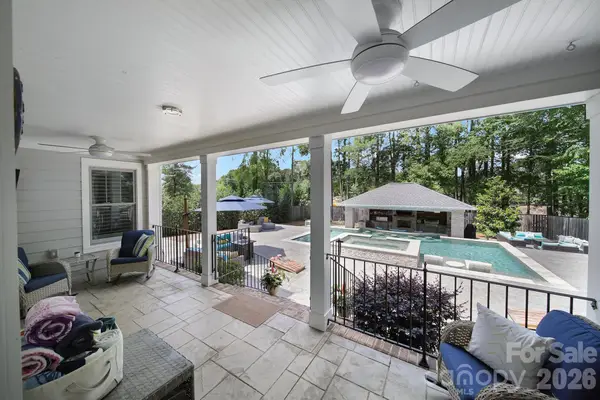 6218 Cory Bret Lane, Charlotte, NC 28278