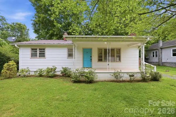 31 Edwards Street, Waynesville, NC 28786