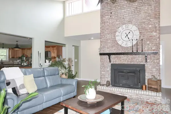 4220 Mae-len Drive, Winston Salem, NC 27107