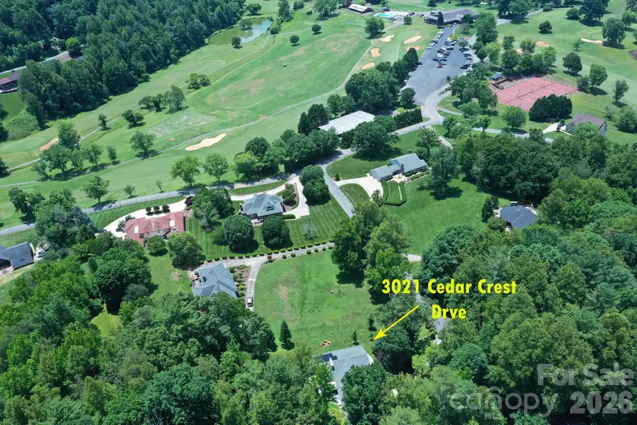3021 Cedar Crest Drive, Lenoir, NC 28645 - #3