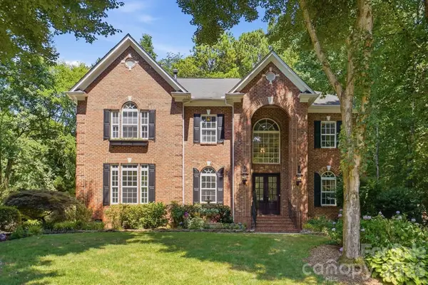 3529 Mountain Cove Drive, Charlotte, NC 28216