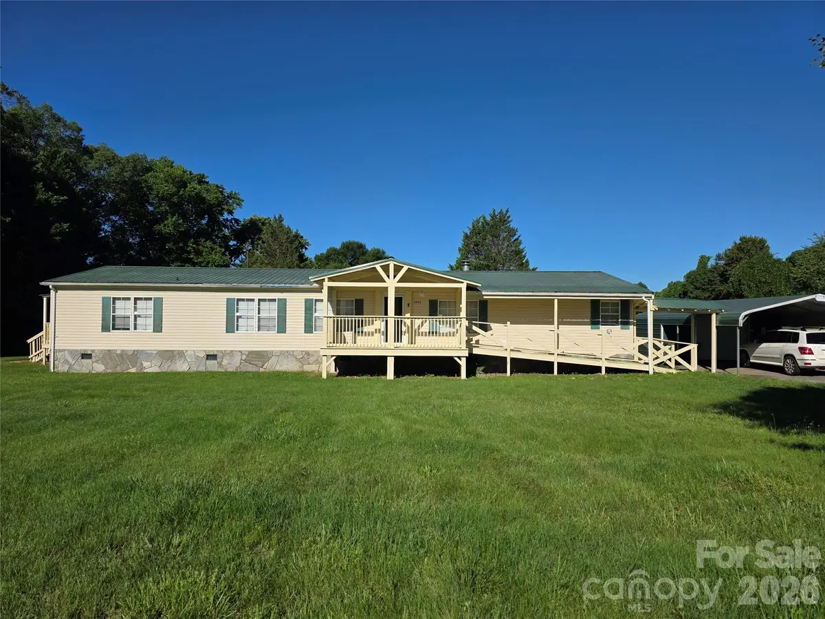 1395 Cape Hickory Road, Hickory, NC 28601 - #1