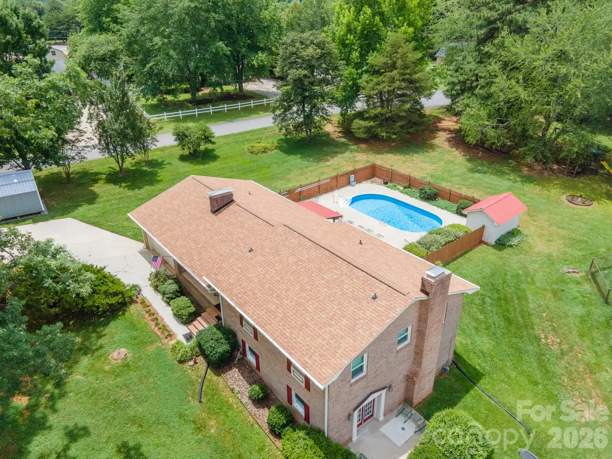 201 Wellington Drive, Lincolnton, NC 28092 - #1