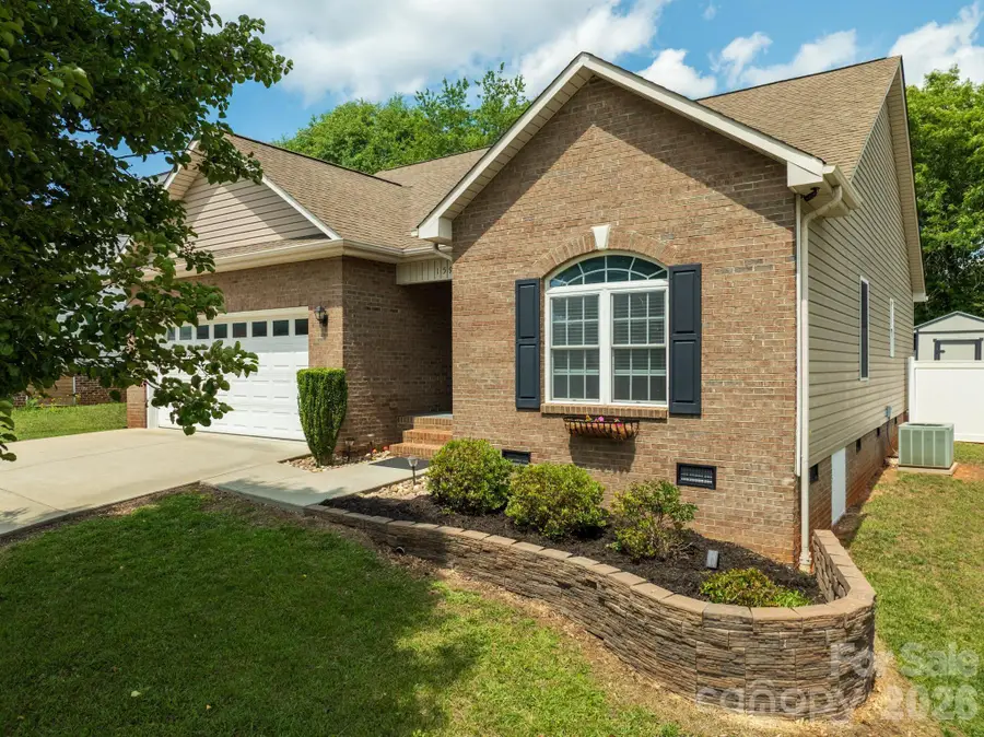 1590 Mayfair Drive, Conover, NC 28613 - #3