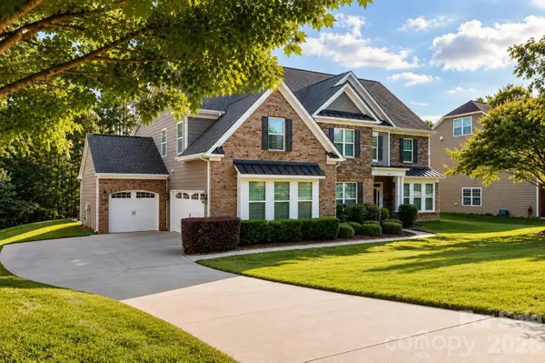 2412 Hamlet Court, Matthews, NC 28105
