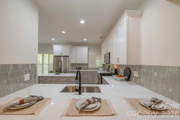 9323 Bonnie Briar Circle, Charlotte, NC 28277