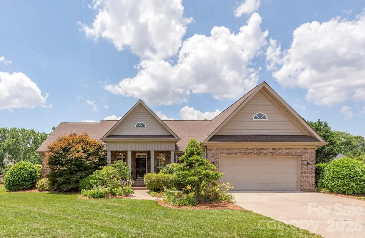 7032 Kidwelly Lane, Matthews, NC 28104 - #1