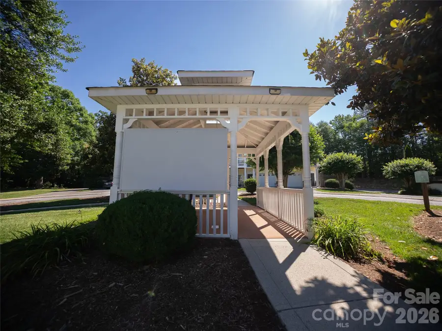 1392 21st Avenue Ne, Hickory, NC 28601 - #3
