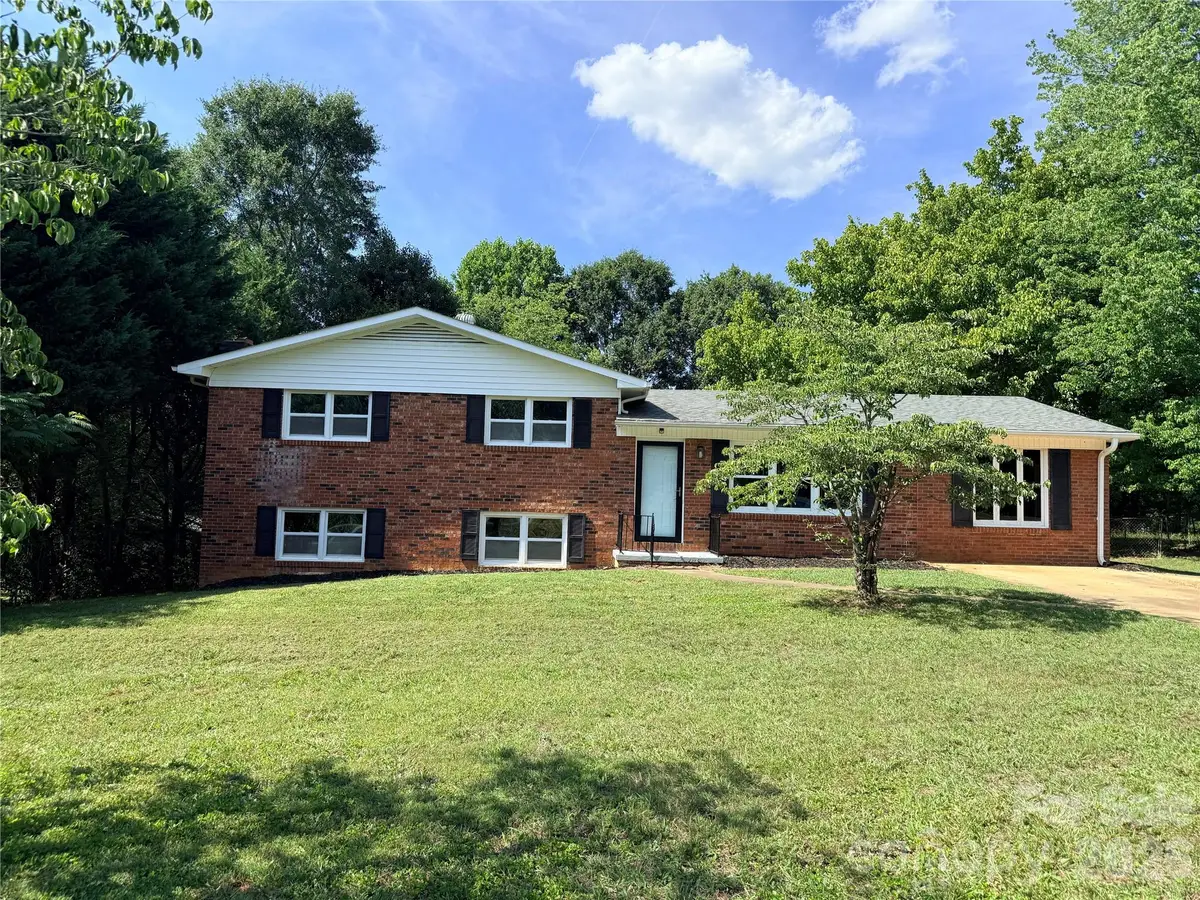 267 Hoopaugh Avenue, Ellenboro, NC 28040 - #1