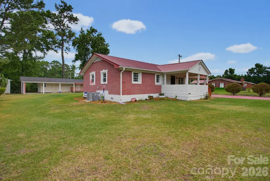 149 Dobbins Street, Wallace, NC 28466 - #2