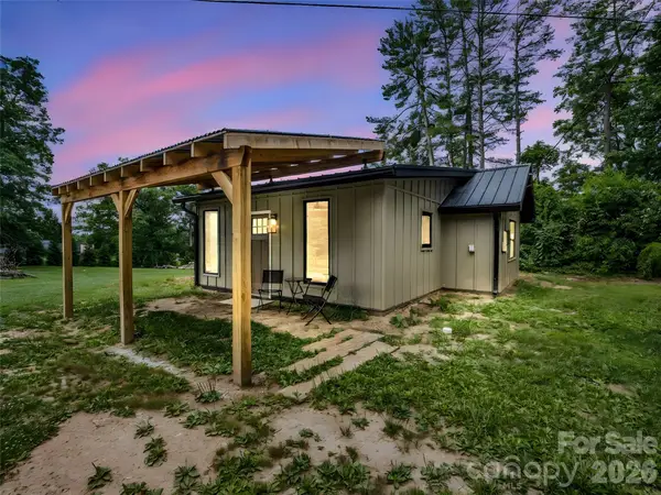 54 Old Lime Kiln Road, Arden, NC 28704