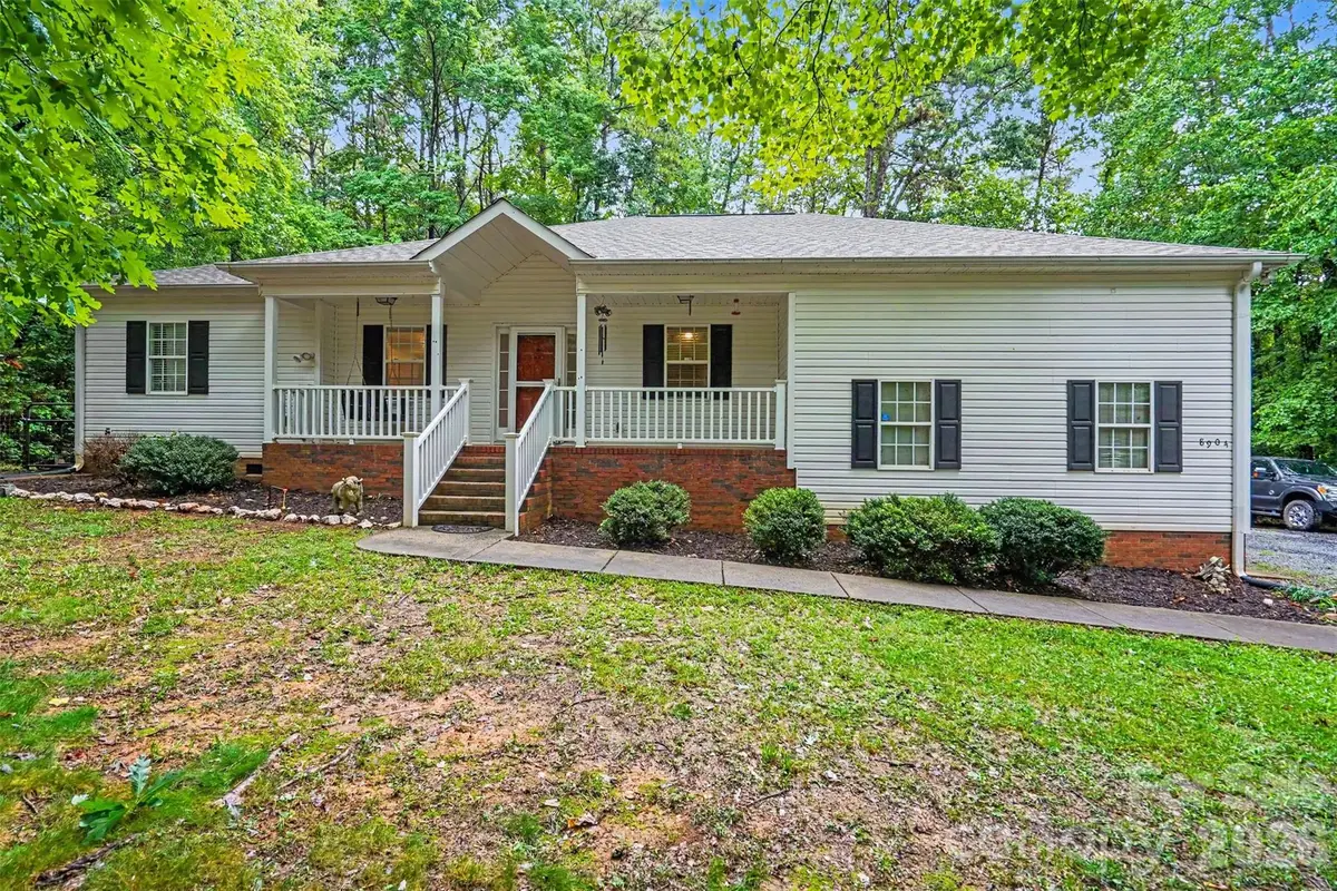 8904 Gosnell Drive, Charlotte, NC 28227 - #1
