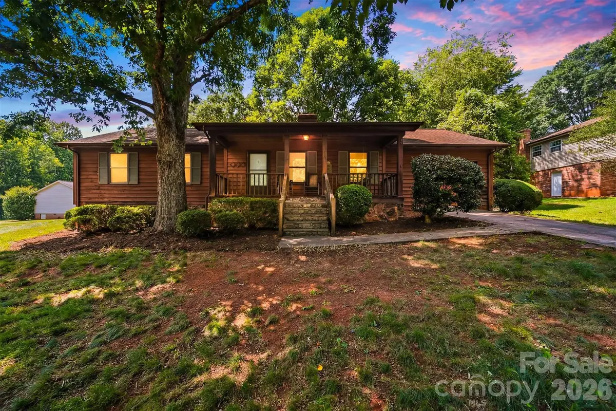 3315 23rd Street Ne, Hickory, NC 28601 - #1