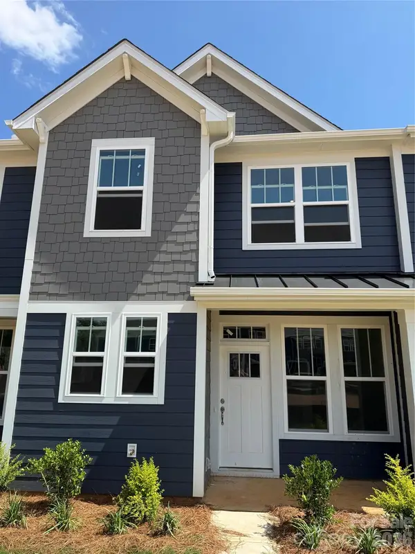 9031 Gulledge Court, Charlotte, NC 28262