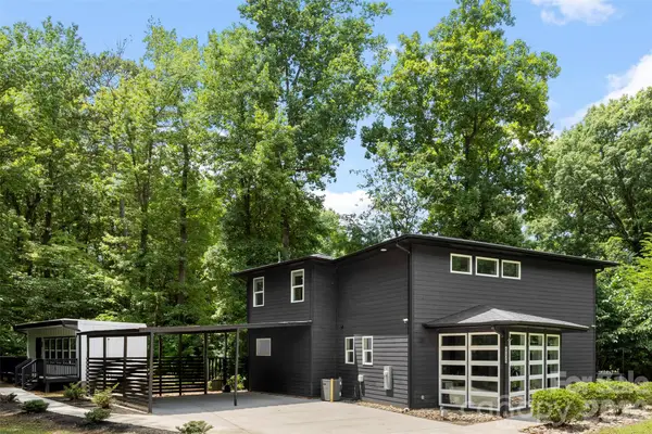 7117 W Sugar Creek Road, Charlotte, NC 28269