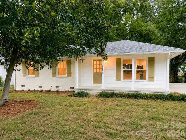 3721 Bankston Place, Charlotte, NC 28215
