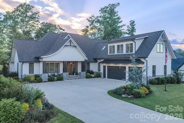 73 Angelina Lane, Mills River, NC 28759