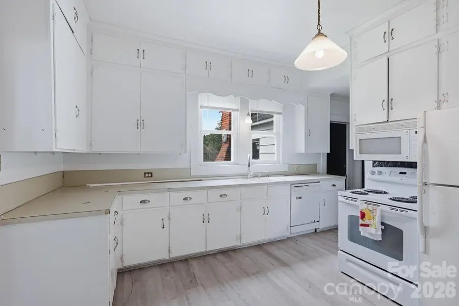 315 W Blakeney Street, Pageland, SC 29728 - #2