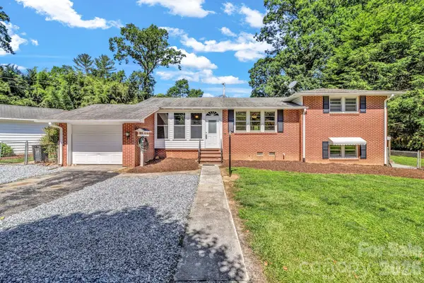 907 W Blue Ridge Road, East Flat Rock, NC 28726